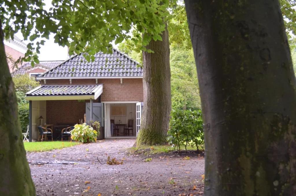 Oentsjerk Stania State B&B 외부 사진