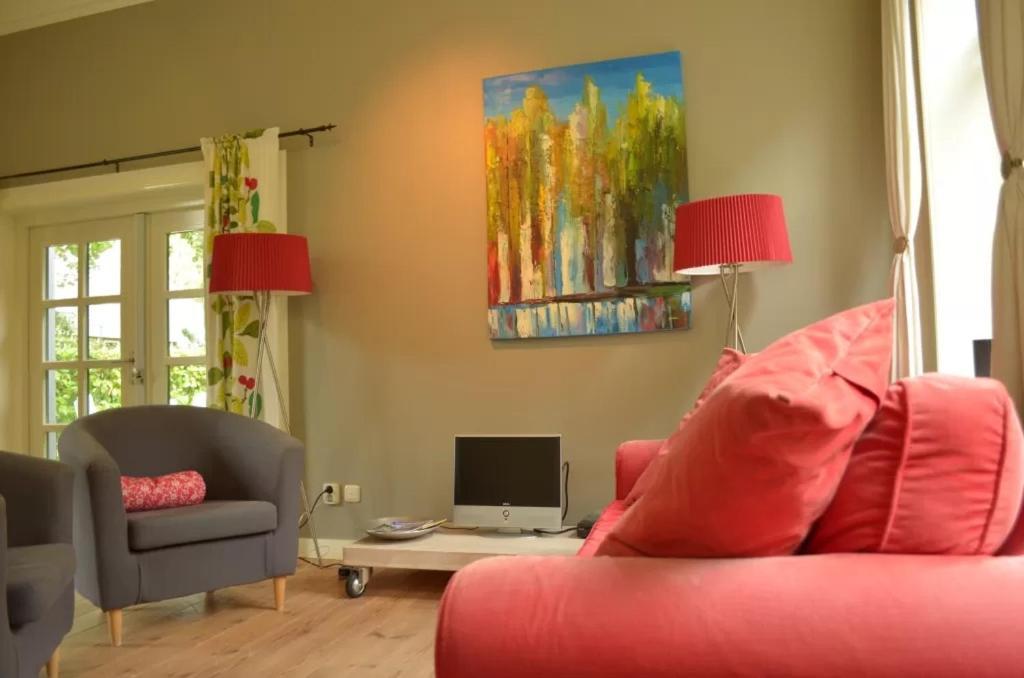 Oentsjerk Stania State B&B 외부 사진